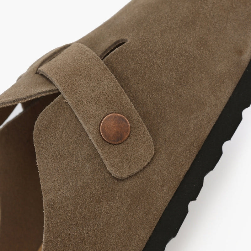 Old Money Suede Clogs – Der perfekte Mix aus Stil und Komfort •