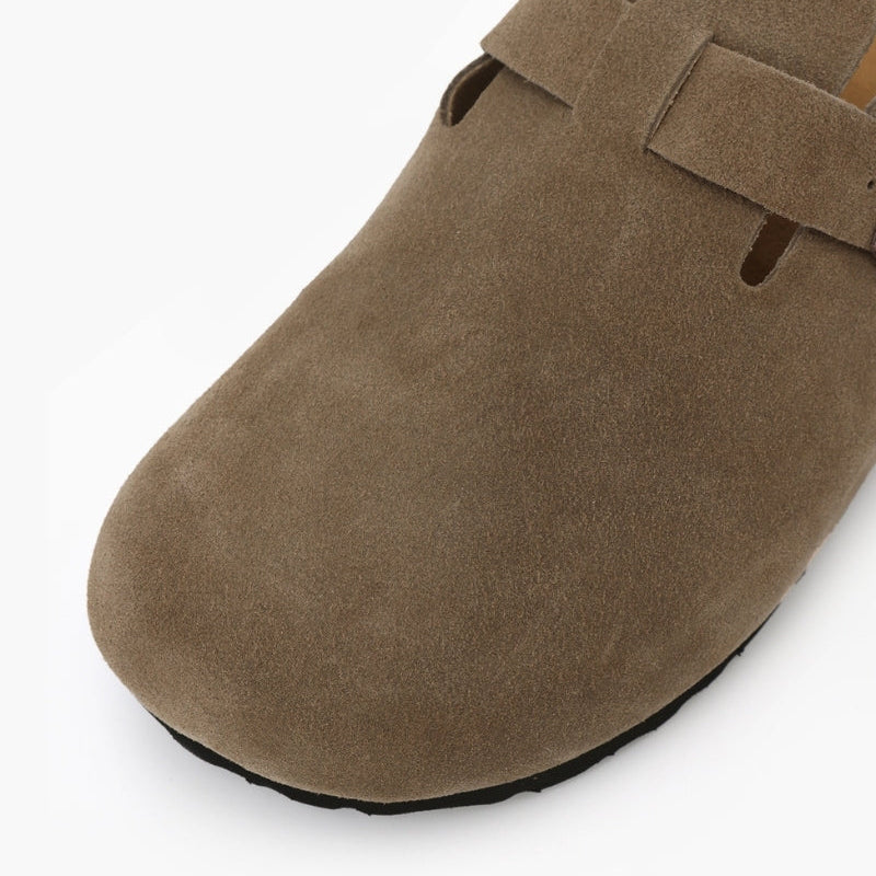 Old Money Suede Clogs – Der perfekte Mix aus Stil und Komfort •