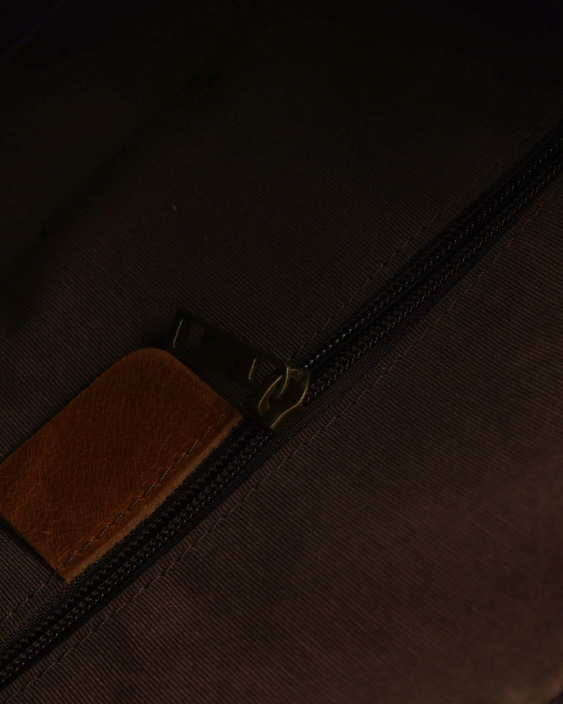 Montague Leder-Duffle