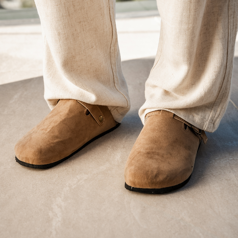 Old Money Suede Clogs – Der perfekte Mix aus Stil und Komfort •