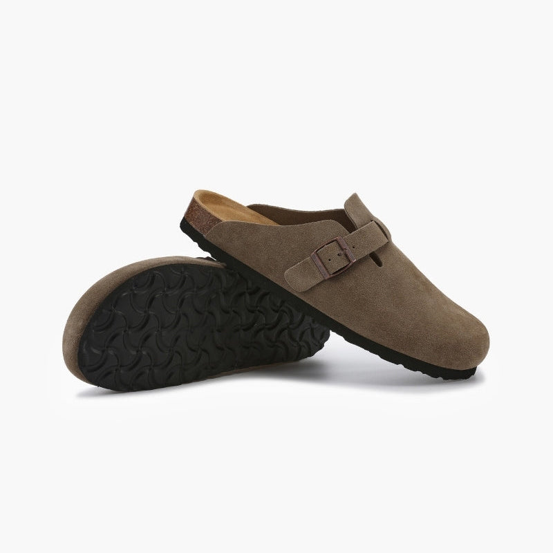 Old Money Suede Clogs – Der perfekte Mix aus Stil und Komfort •