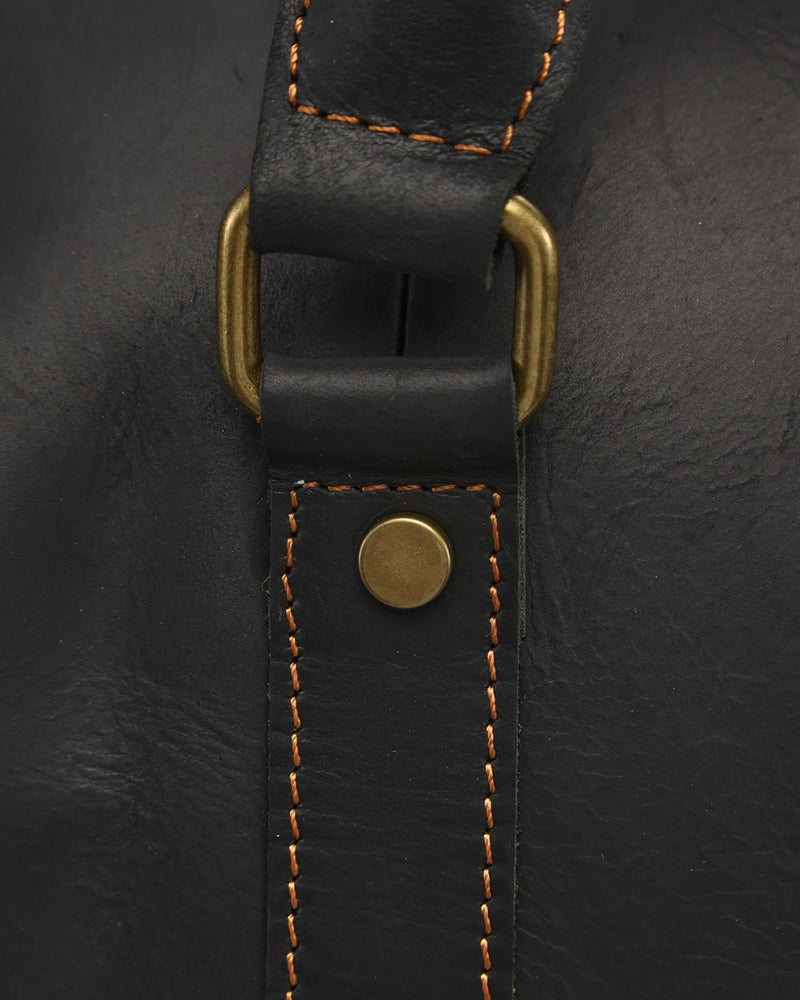 Montague Leder-Duffle