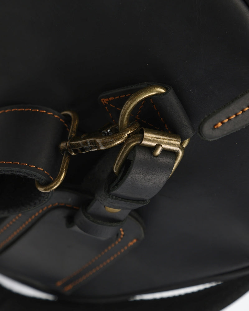 Montague Leder-Duffle